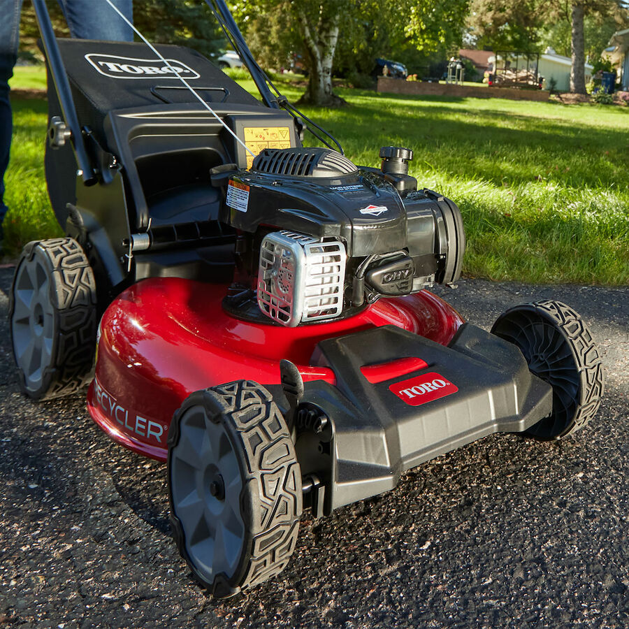 Toro 21 in. (53 cm) Recycler® High Wheel Push Gas Lawn Mower 21311